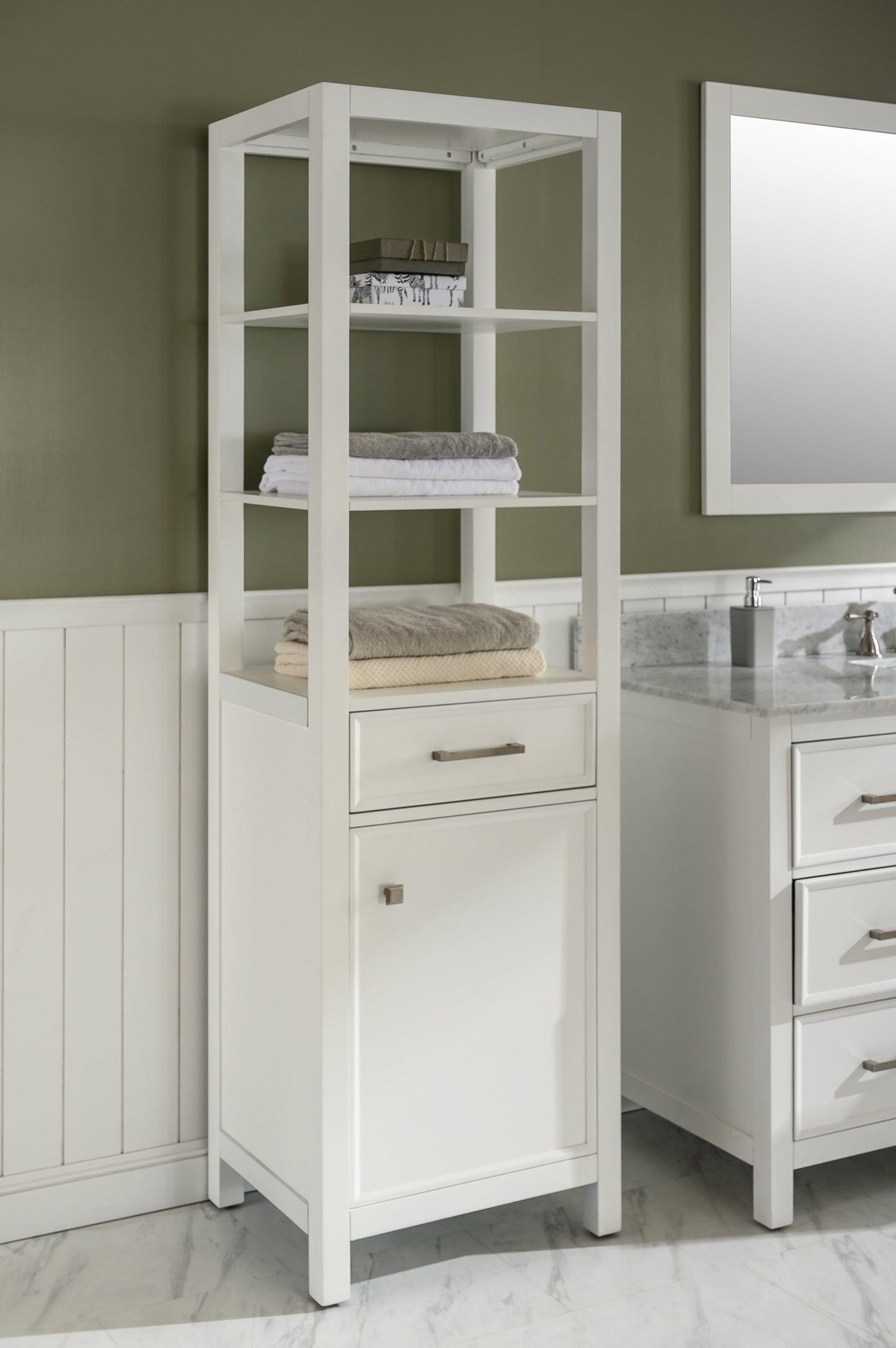 Legion Furniture 21" Linen Cabinet